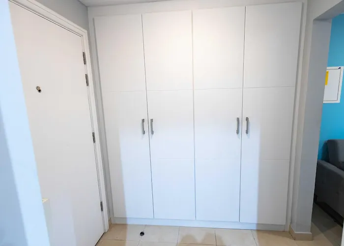 Burj Al Nujoom Luxurious Apartment Downtown Dubai Mall